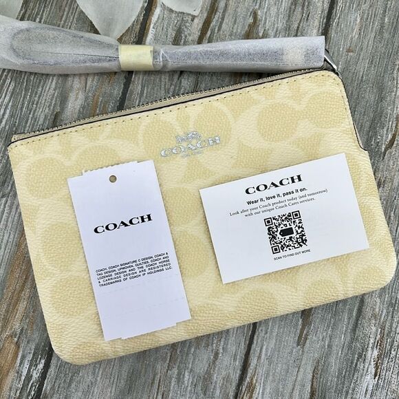 Corner Zip Wristlet In Signature Canvas Butter Yellow Wallet Bag Purse - Picture 7 of 10